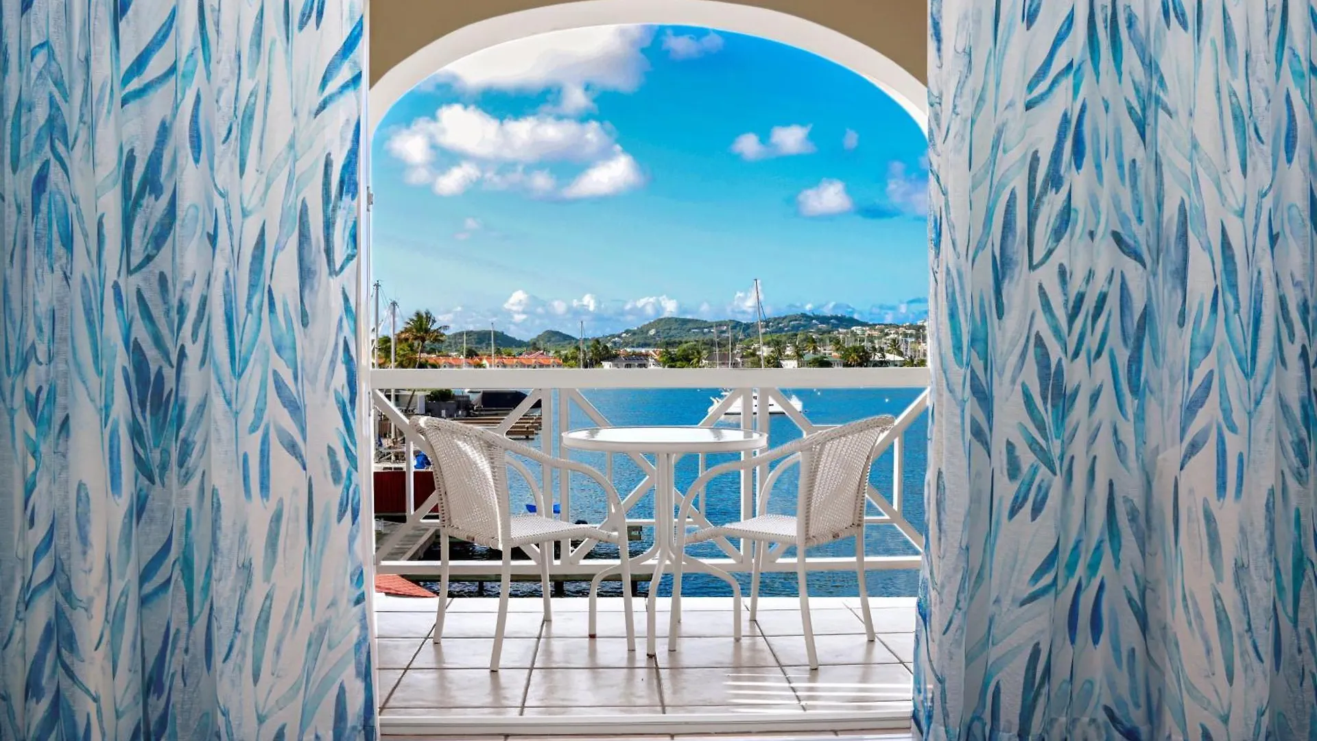 The Harbour #6 - 2 Bedrooms In Rodney Bay Townhouse Gros Islet 0*,  Saint Lucia